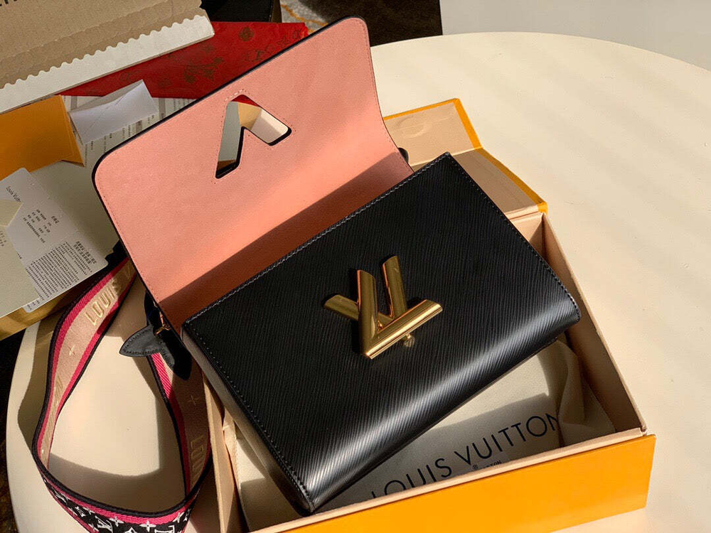 Louis Vuitton Twist MM
