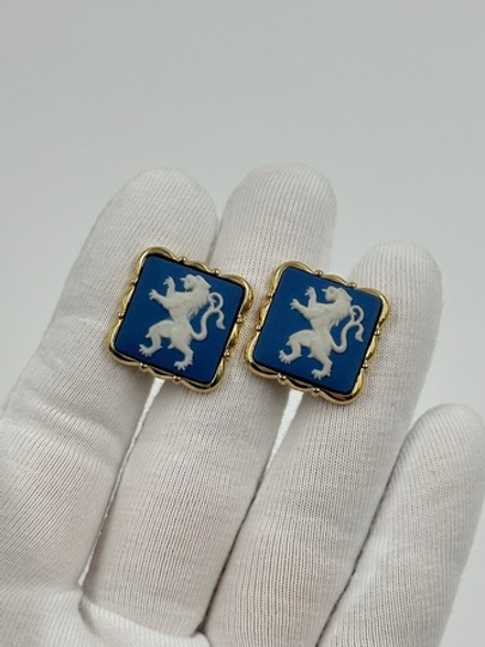 Запонки «Лев» Wedgwood