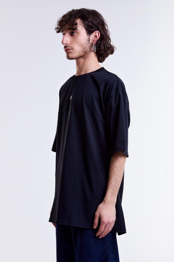 Футболка Ромашка Черная - фото 5