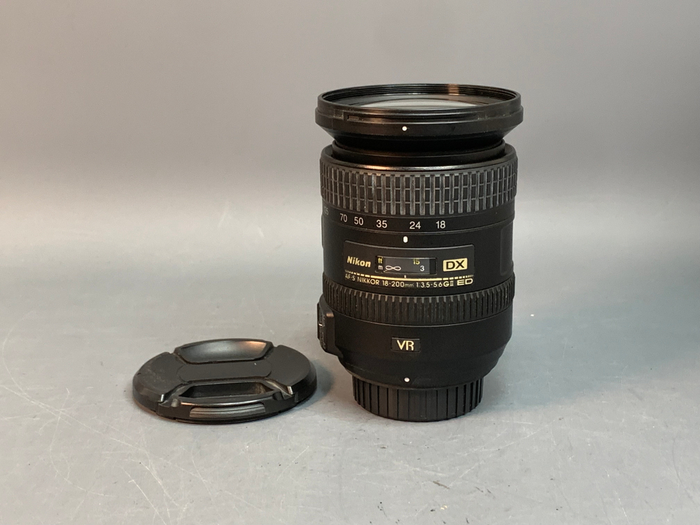 Nikon 18-200mm 3.5-5.6G ED AF-S VR II DX