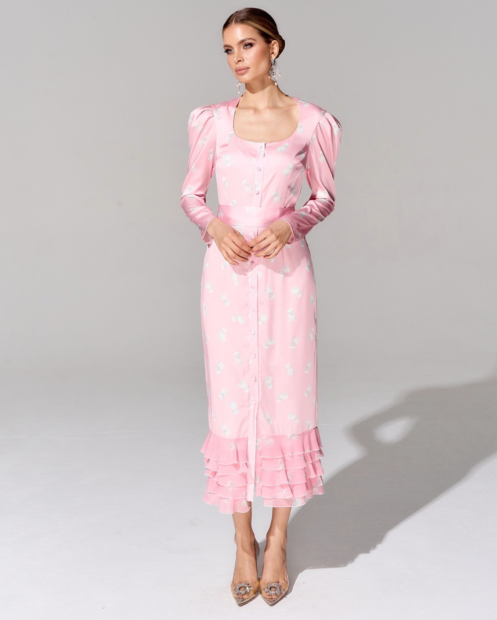 Платье длины миди