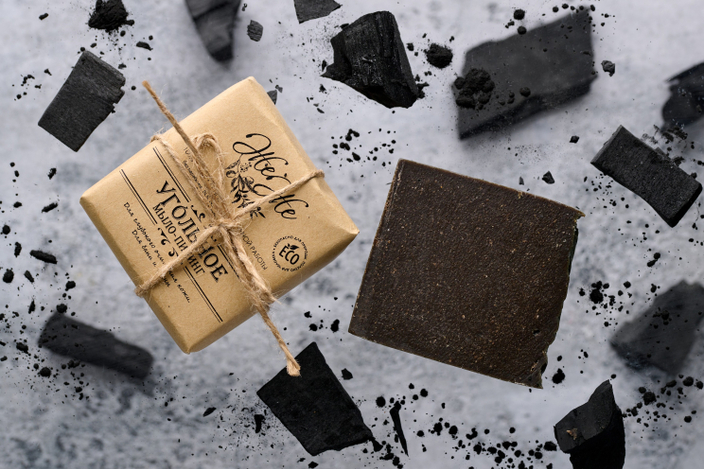 Уголь, розовая глина и масло Ши&nbsp;