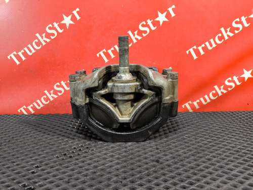 Подушка двигателя задняя 2020г.