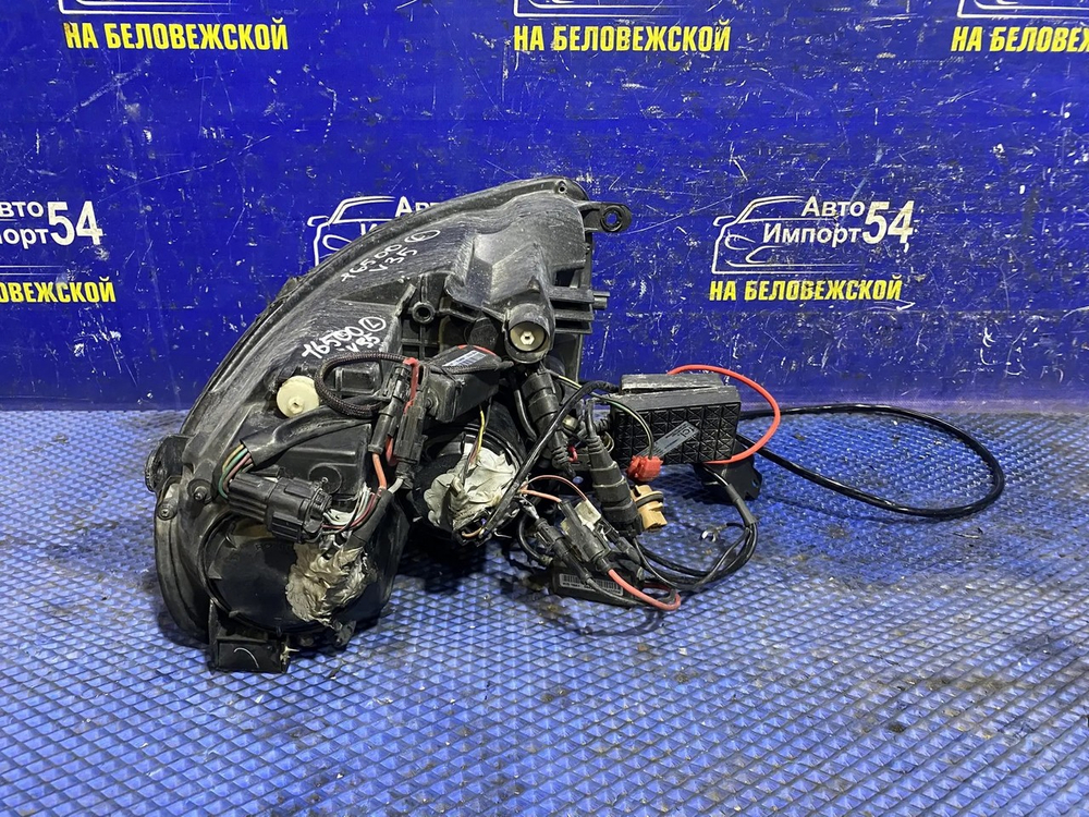 Фара передняя левая NISSAN SKYLINE 2001-2004