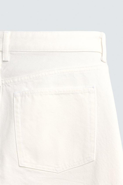 ZARA ДЖИНСЫ STRAIGHT FIT С НЕОБРАБОТАННЫМ КРАЕМ, БЕЛЫЙ