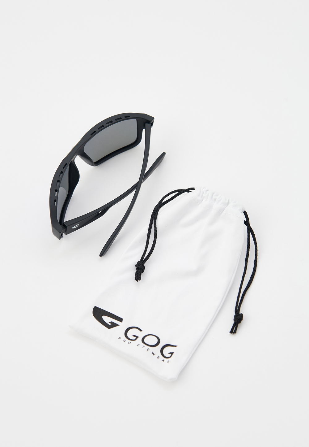 Спортивные очки GOG Sahil / Matt Black / Polarized Blue Lens