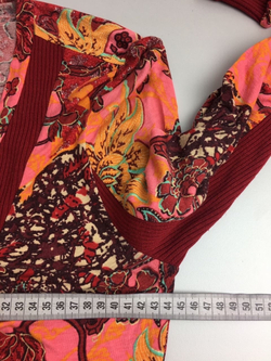 Джемпер красочный 44 размер