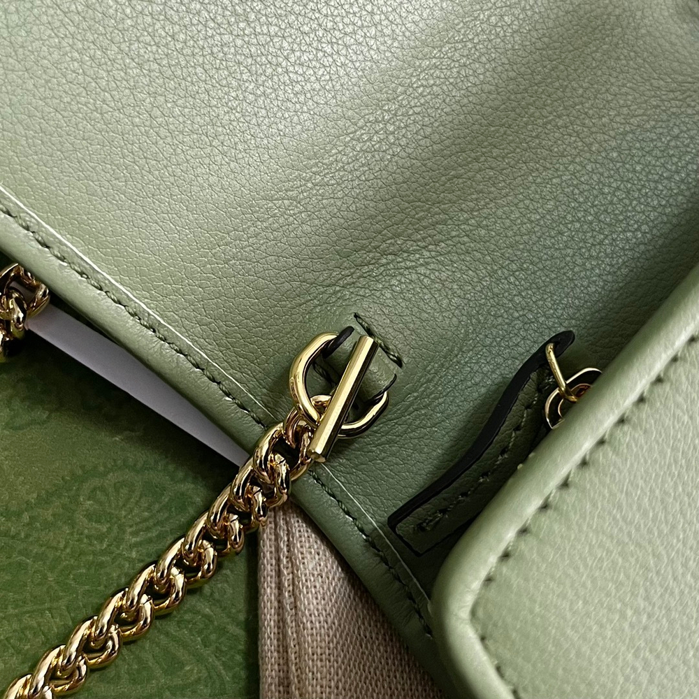 Gucci Blondie Medium Chain Wallet