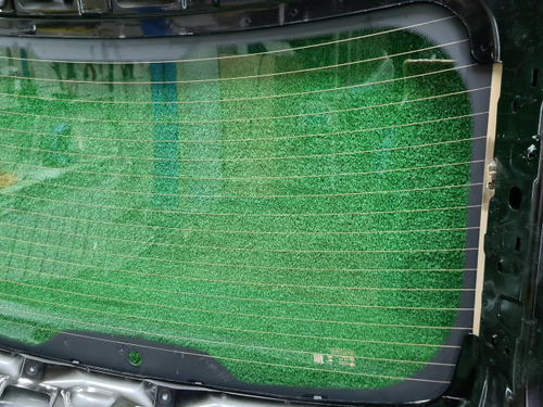 Стекло крышки багажника Omoda C5 (2022-н.в.)