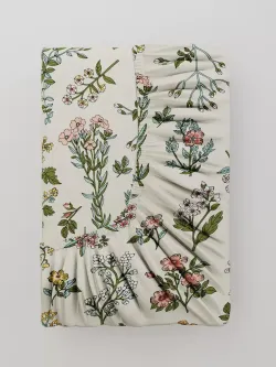 Постельное белье "Botany" семейное наволочки 50х70 2шт Простынь на резинке 160х200 см Пододеяльник 145х215 см(2шт) Сказка сатин