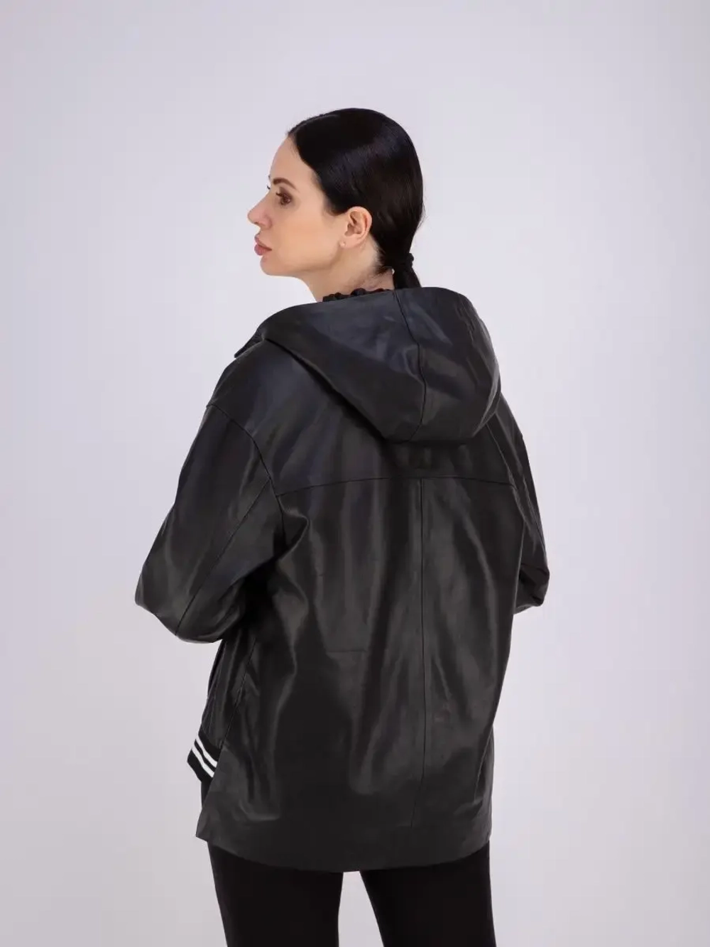 Куртка женская из натуральной кожи с капюшоном Турция