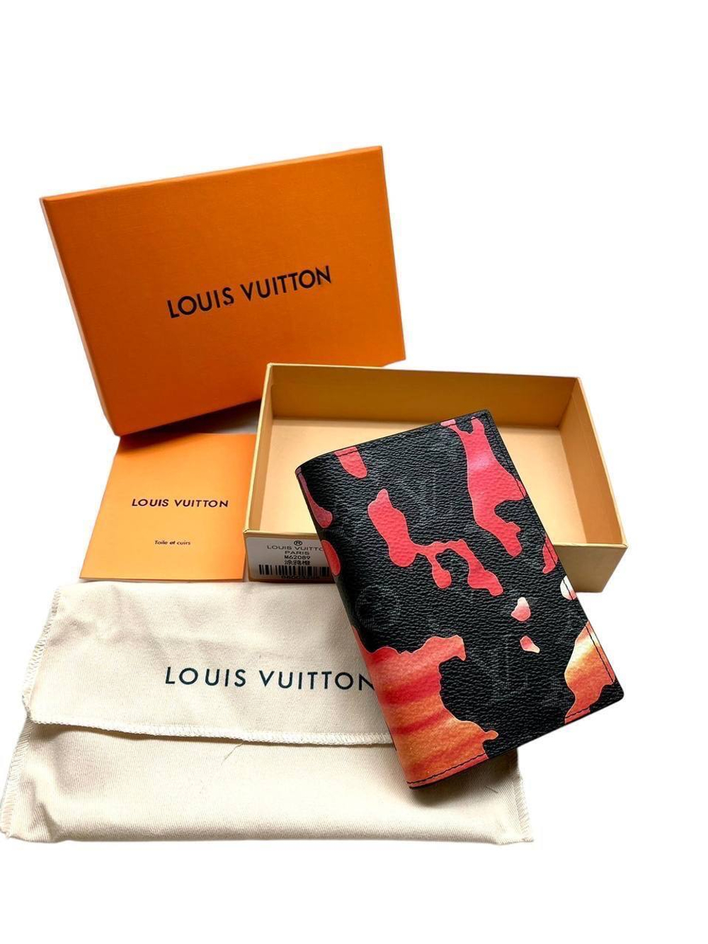 Обложка на паспорт Louis Vuitton