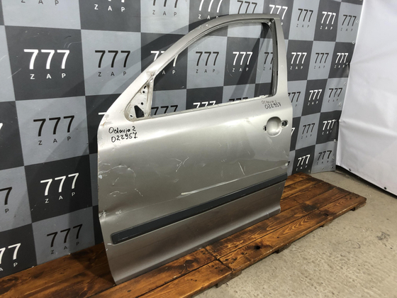 Дверь передняя левая Skoda Octavia 2 (A5) 04-13 Б/У Оригинал 1z0831311