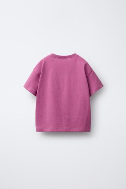 ZARA БАЗОВАЯ ФУТБОЛКА С ВЫШИТЫМ СЕРДЦЕМ, РОЗОВЫЙ