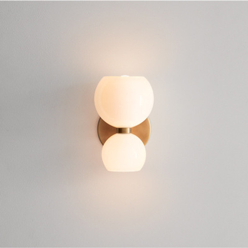 Настенный дизайнерский светильник Betty by Lightmaker Studio (белый)