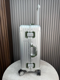 Чемодан Rimowa