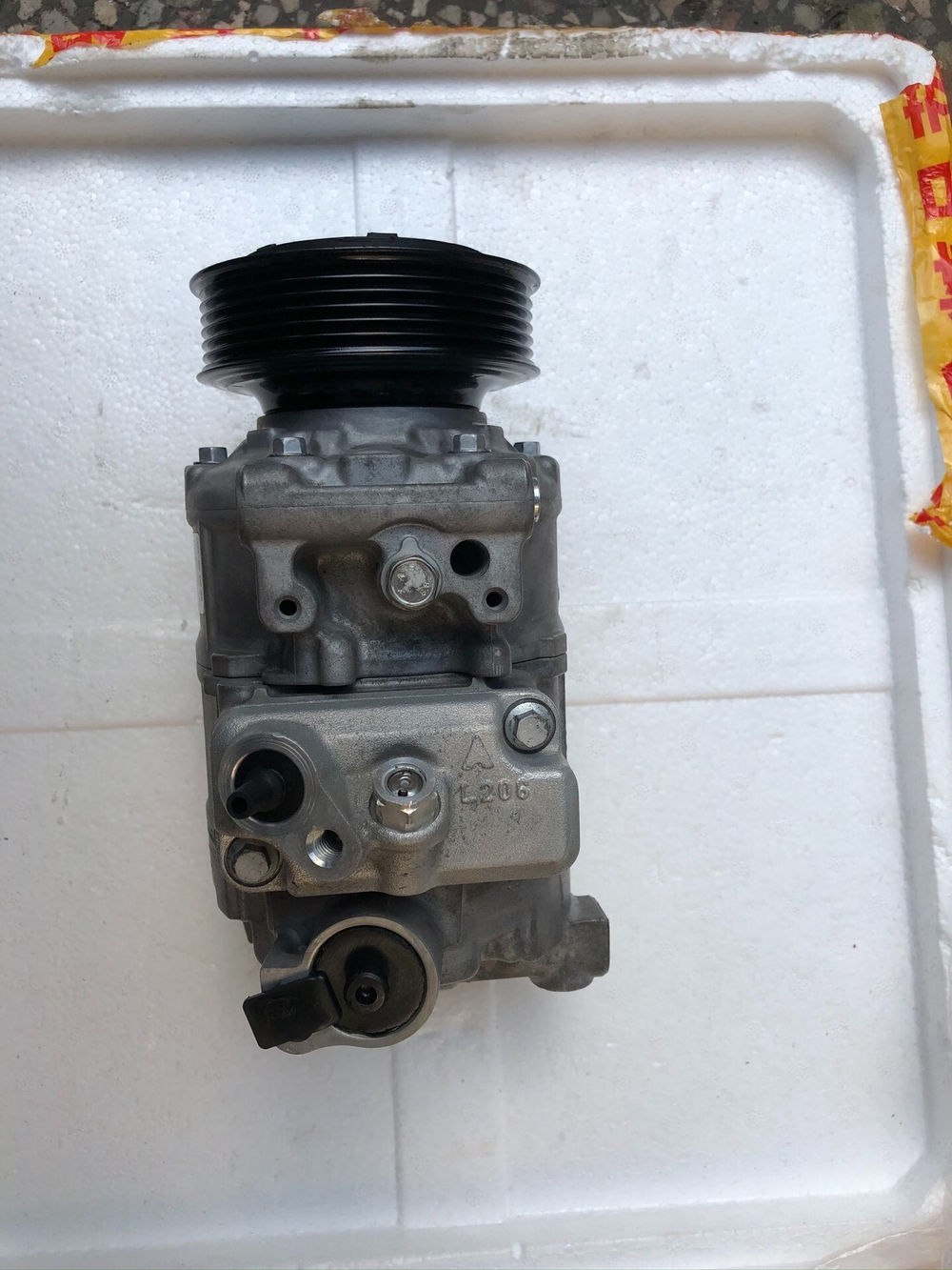 Компрессор кондиционера Audi A4/A5/A6/A8/Q5/Q7/TT/Q3