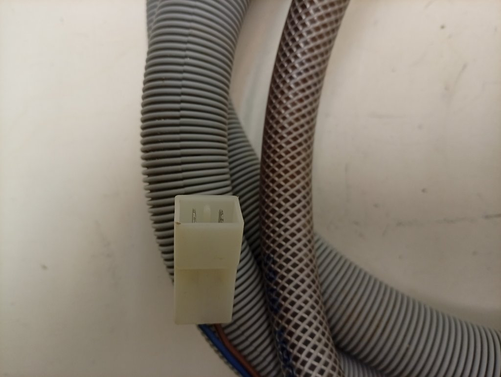 DIS5831 ктп4 Заливной шланг (Аквастоп) для посудомоечной машины Beko Hansa Kuppersberg 1760360100 б/у