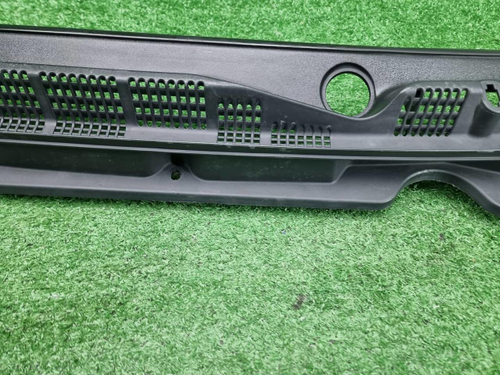 Жабо Changan Alsvin (2018-н.в.)