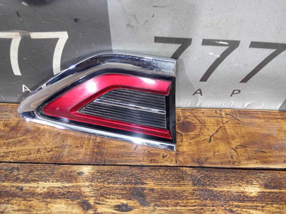 Накладка крыла переднего правого Hongqi HS5 19-нв Б/У Оригинал 5407420DD01004