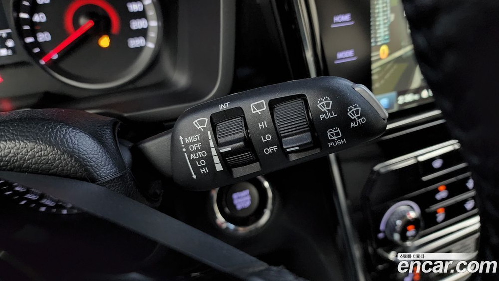 KG Mobility (Ssangyong) Very New Tivoli Дизель 1.6 2WD (03.2020)