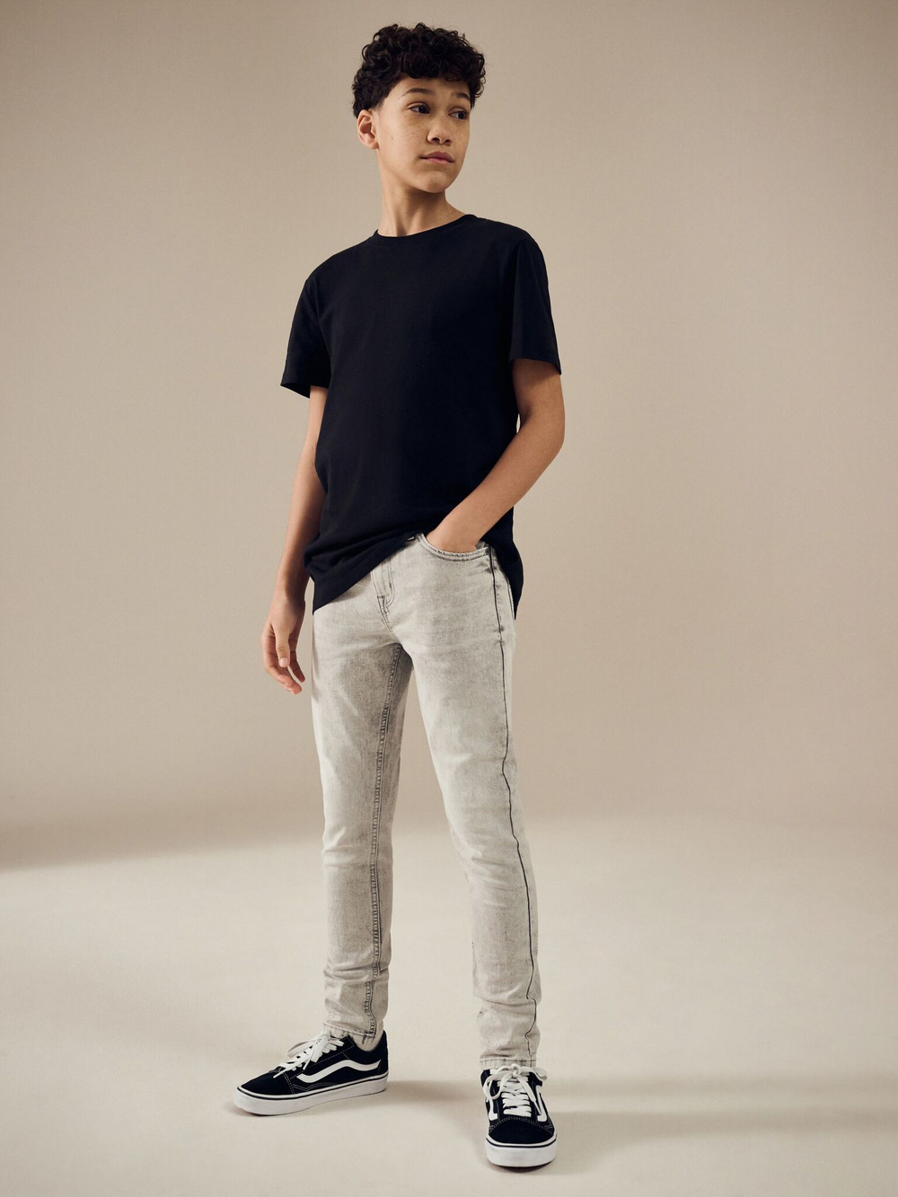 Джинсы стрейч для мальчика Next AC6-967, Светло-серый