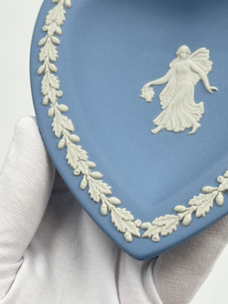 Тарелка декоративная/мелочница «Карточные масти, Черви» Wedgwood