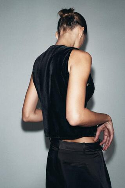 ZARA БАРХАТНЫЙ ЖИЛЕТ С ВЫШИВКОЙ — ZW COLLECTION, ЧЕРНЫЙ