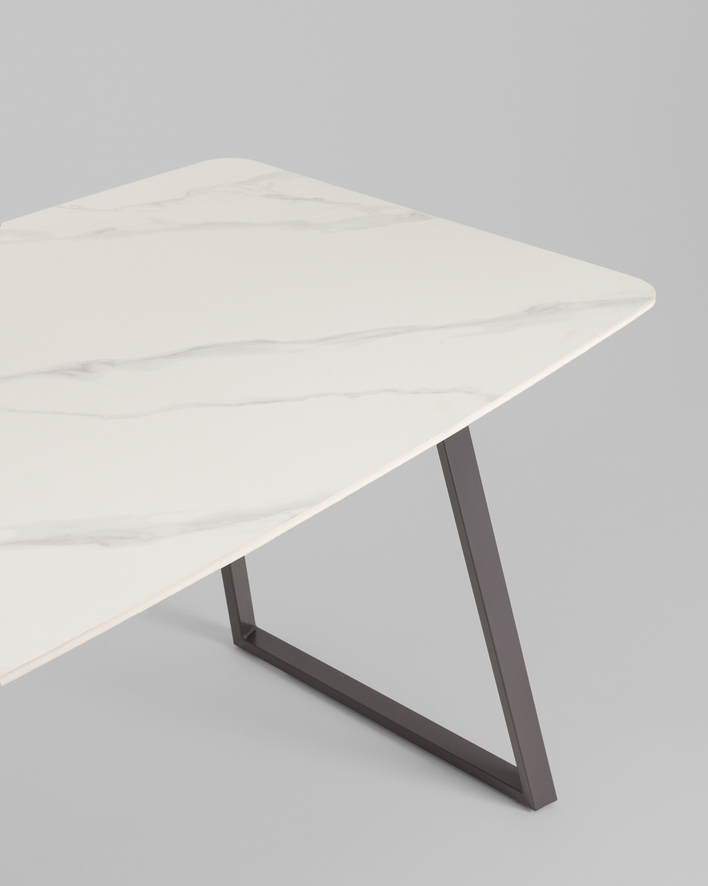 Стол обеденный Vermont 140*80 см керамика белая ножки серые