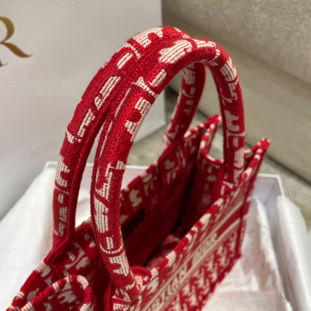 Christian Dior Book Tote 26 cm