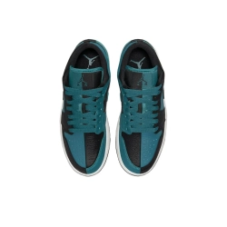Женские кроссовки Air Jordan 1 Low SE 'Split - Bright Spruce' DR0502-300