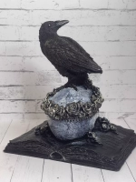 Свеча магическая "Ворон мудрости"