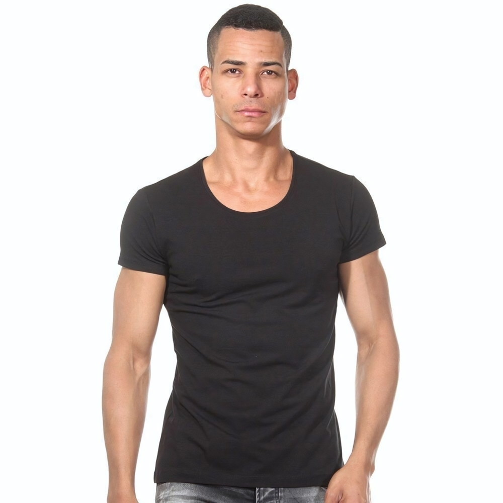 Черная мужская футболка (Размер: L) (Цвет: черный)