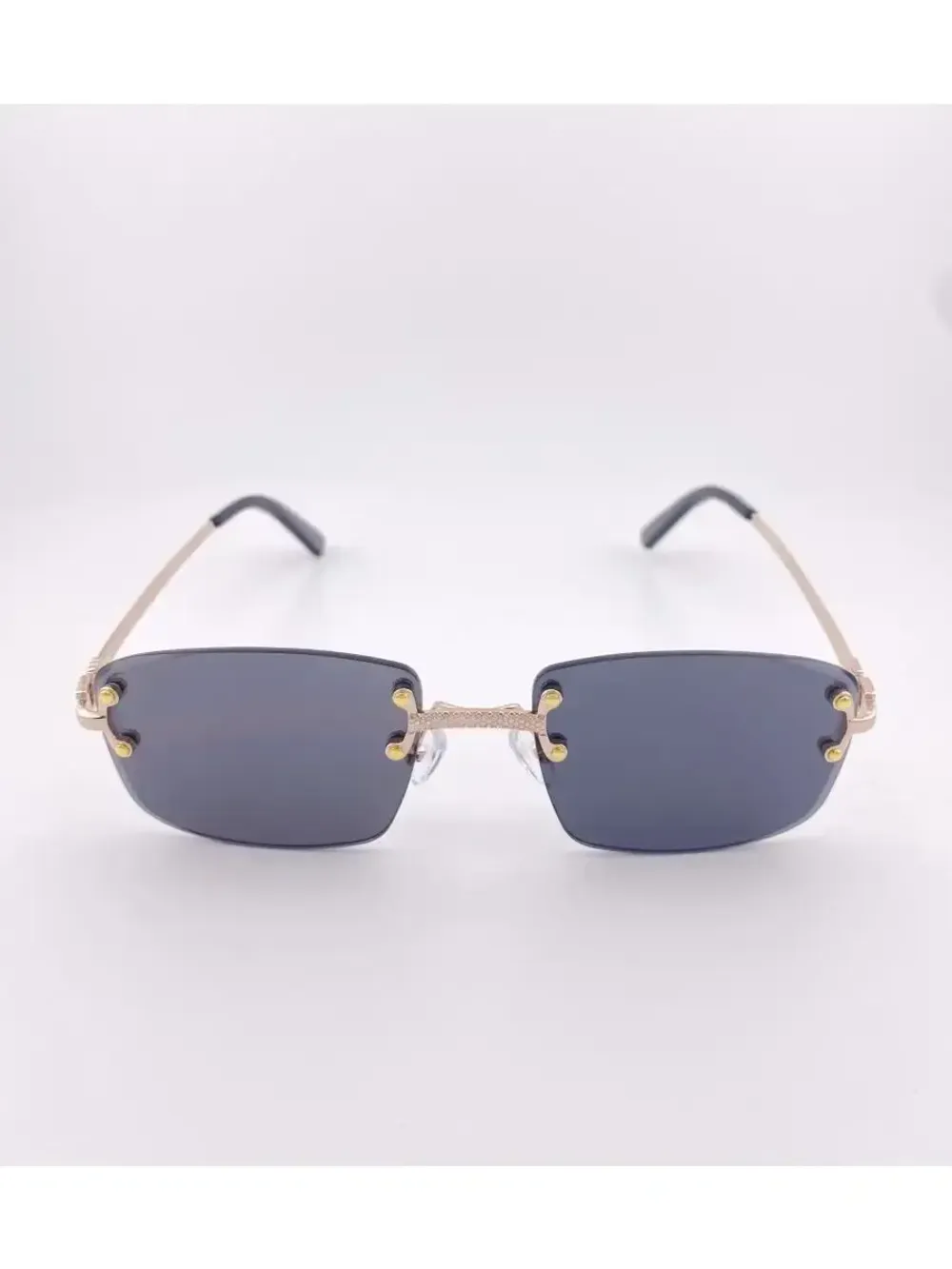 Очки солнцезащитные