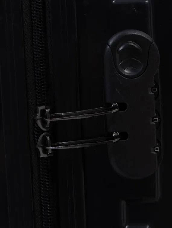 Чемодан маленький 24" кодовый замок, цвет чёрный