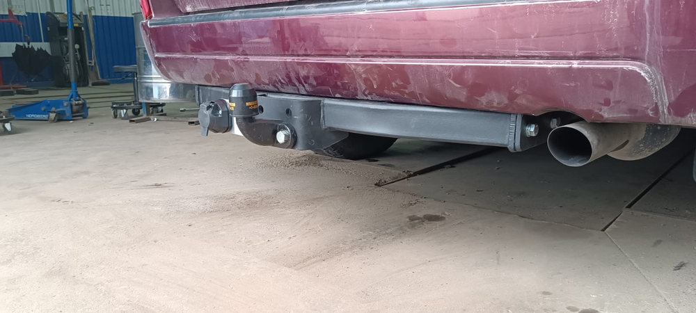 Фаркоп для Toyota Land Cruiser Prado 120,150 2003-2023.Тип шара: F. Нагрузки: 3500/120 кг, TY 50