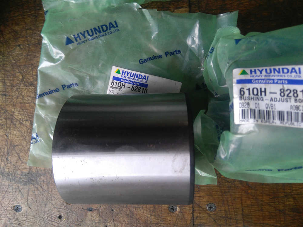 Втулка 61QH-82810