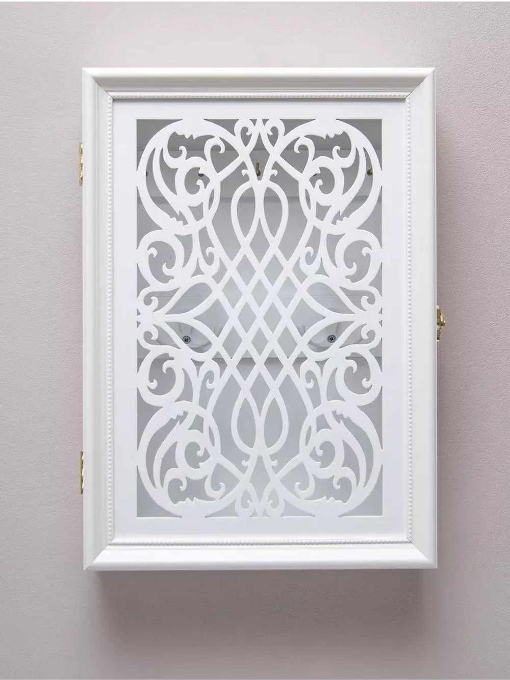 Ключница настенная в прихожую закрытая