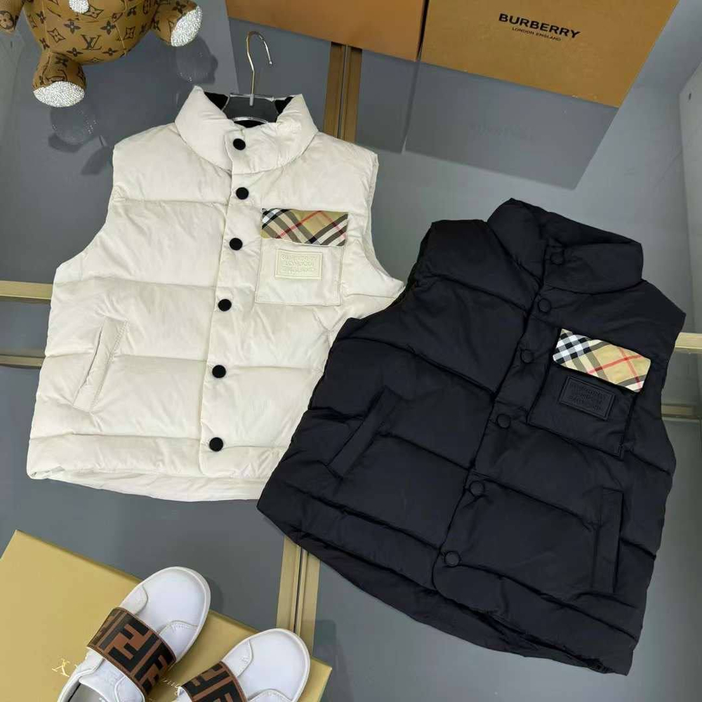 Жилет Burberry