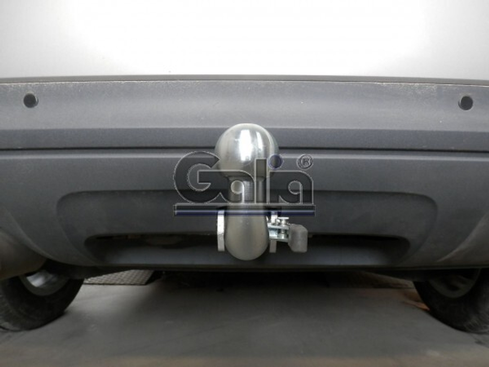 Фаркоп оцинкованный Galia V069C для Volkswagen Tiguan 2007-2016, 2016-, Audi Q3 2011-2018(паспорт и сертификат в комплекте)(без электрики)