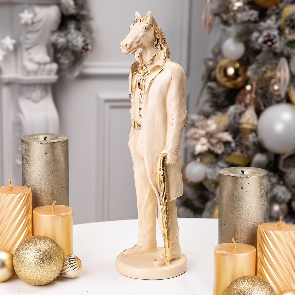 Скульптура Конь в пальто Айвори