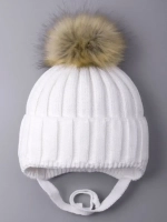 Шапка детская зимняя вязаная с помпоном