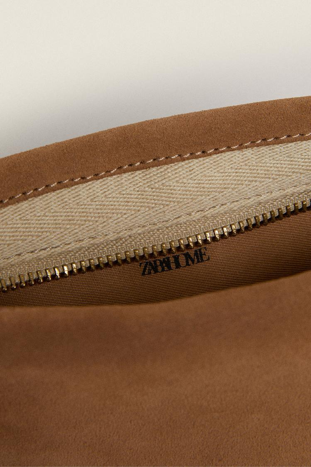 ZARA HOME МАЛЕНЬКАЯ КОСМЕТИЧКА ИЗ ПЛОТНОЙ ЗАМШИ, КОРИЧНЕВЫЙ