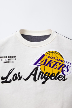 ZARA ТОЛСТОВКА С ПРИНТОМ LOS ANGELES LAKERS NBA ©, ЭКРЮ/ТЕМНО-СИНИЙ