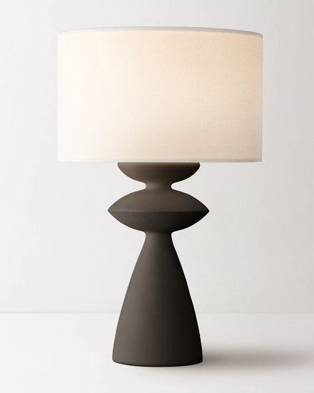 Черная настольная лампа “Анза”