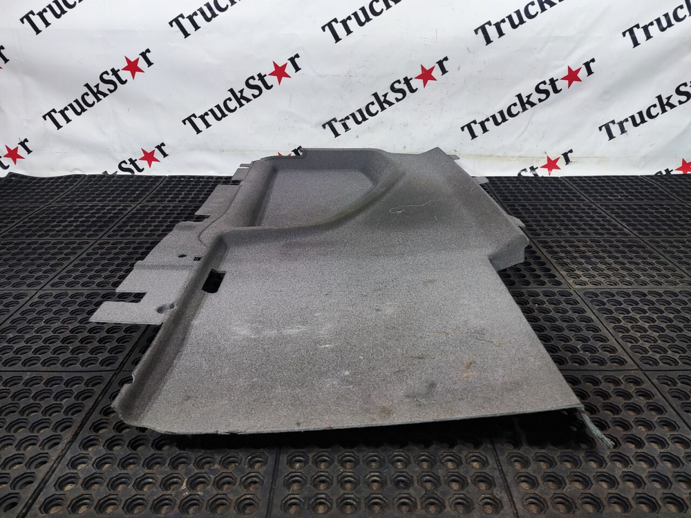 Обшивка салона правая 2020г.