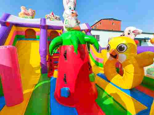 Коммерческий надувной батут «Весёлая компания»,  8*6*5 м.