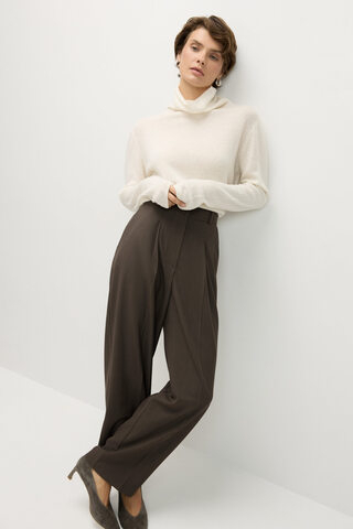 Брюки бананы