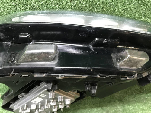 Битая Фара правая Geely Atlas Pro (2021-н.в.) LED