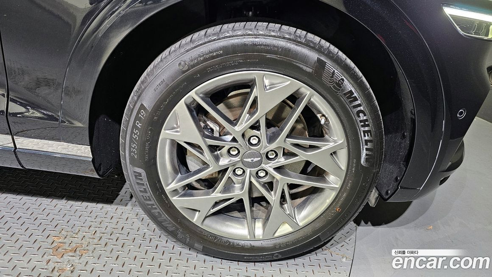 Genesis GV70 2.5T Бензин AWD (04.2021)